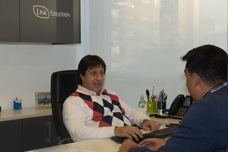 cropped-ceo-director.jpg